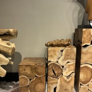 Small wooden stand 001