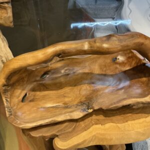 Wooden bowl with top handle