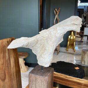 Driftwood sculpture 004