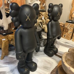 Medium black sculpture